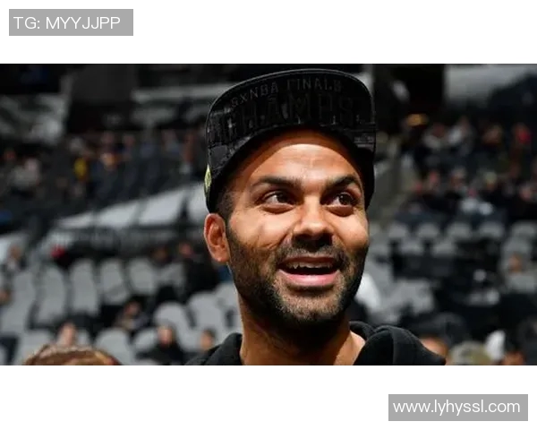 卡梅隆约翰逊的篮球之路与职业生涯的辉煌成就分析