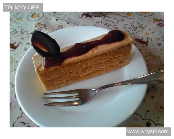 群马雷鹤主场迎战福冈队全力争胜展现球队实力与决心 群马雷鹤主场迎战福冈队全力争胜展现球队实力与决心